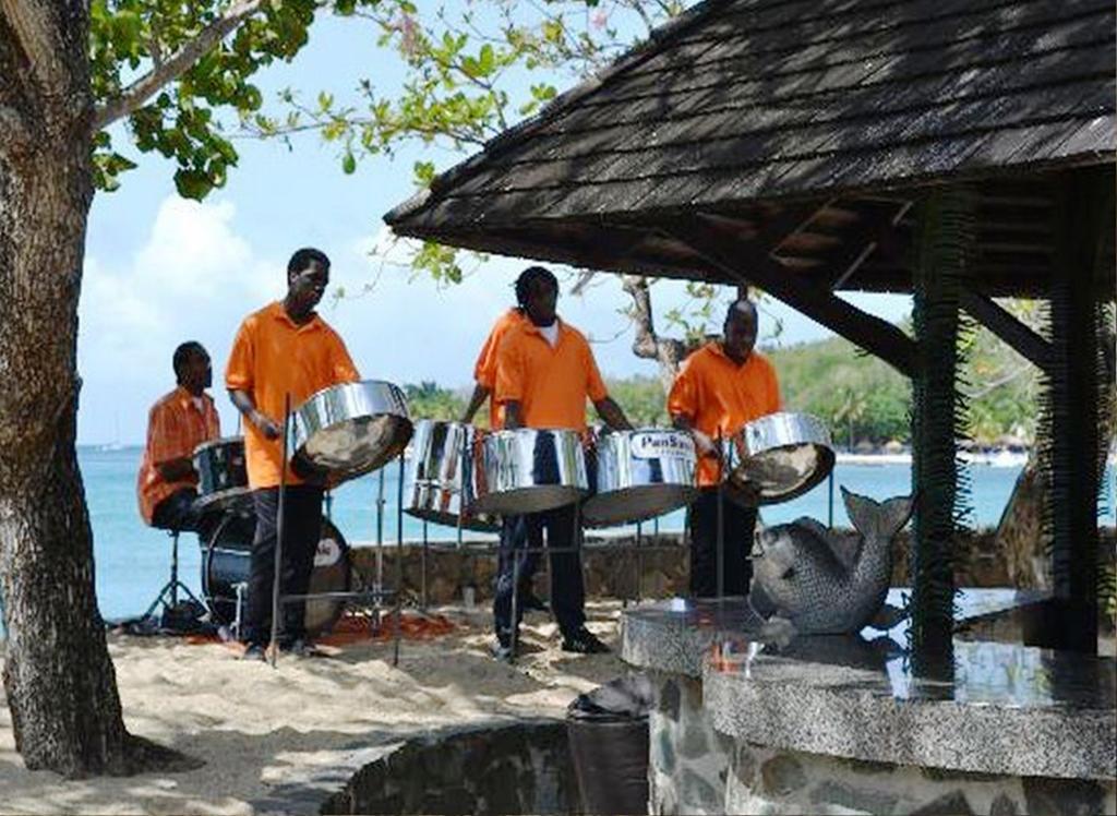 East Winds St. Lucia Hotel Gros Islet Exterior photo