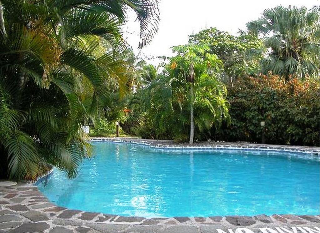 East Winds St. Lucia Hotel Gros Islet Exterior photo